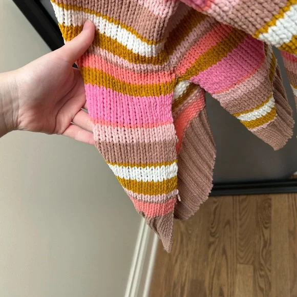 Chunky Aerie Striped Pink and Tan Women's Sweater. Size XL. Oversized. Soft - Picture 6 of 6